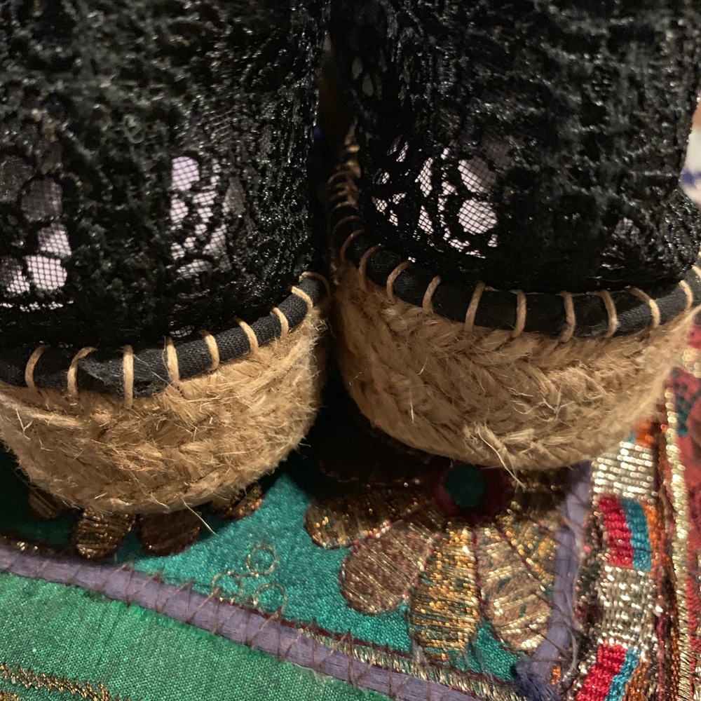 Lace platform espadrilles. - Picture 8 of 8